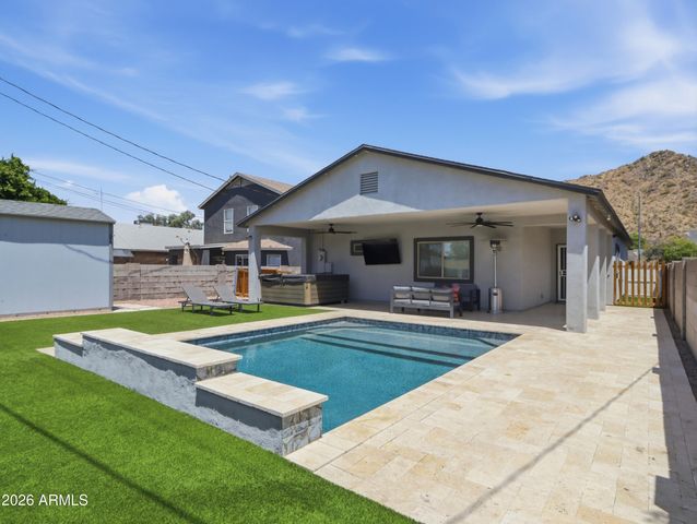 317 E MOUNTAIN VIEW Road, Phoenix, AZ 85020