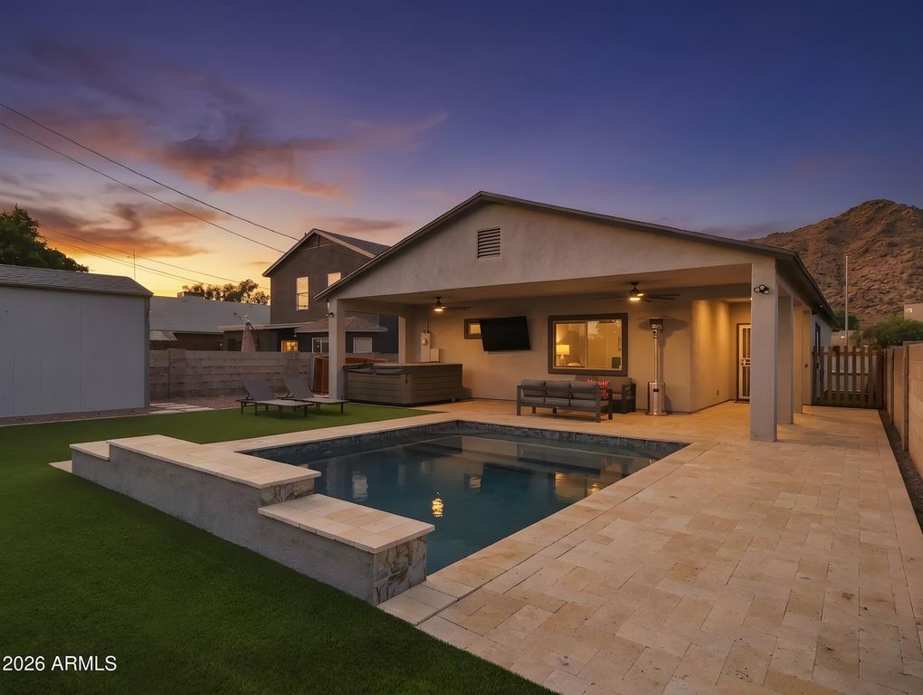 317 E MOUNTAIN VIEW Road, Phoenix, AZ 85020 — photo 3