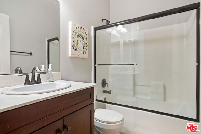 19850 Holly Drive, Santa Clarita, CA 91350