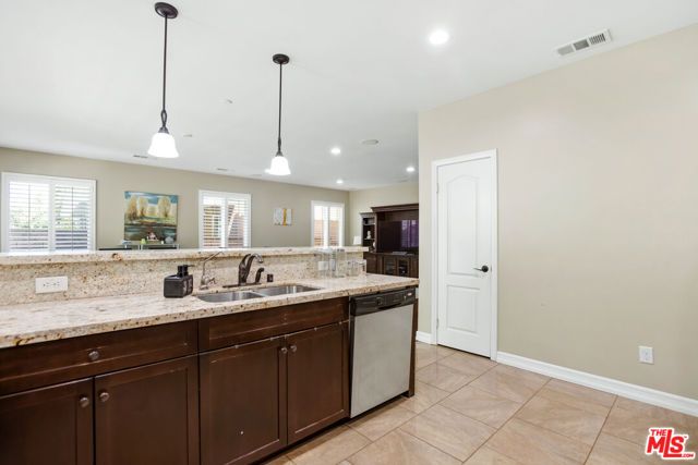 19850 Holly Drive, Santa Clarita, CA 91350