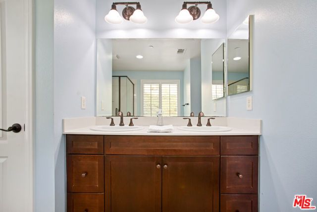 19850 Holly Drive, Santa Clarita, CA 91350