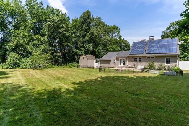40 Washington St, Abington, MA 02351