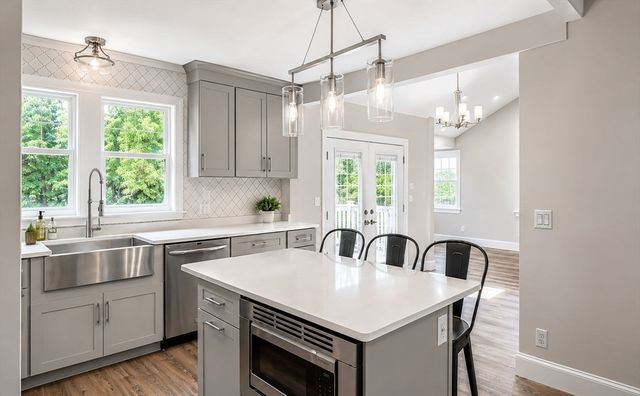 40 Washington St, Abington, MA 02351
