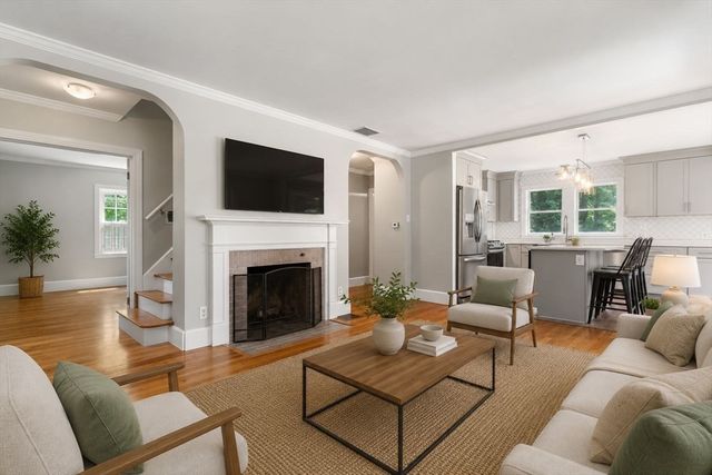 40 Washington St, Abington, MA 02351