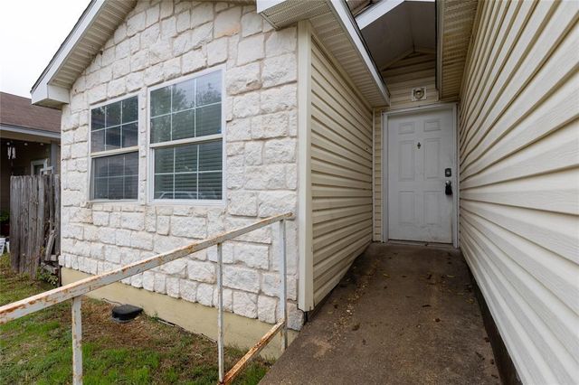 4612 Blue Meadow DR, Austin, TX 78744