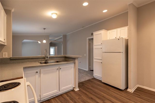 4612 Blue Meadow DR, Austin, TX 78744