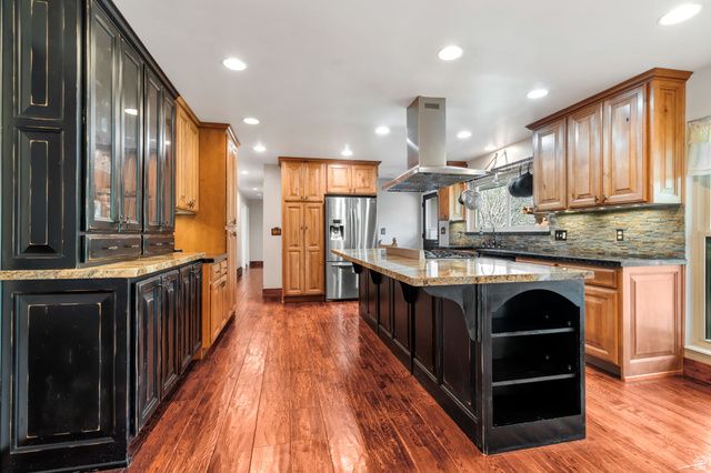 8329 S ESCALANTE DR, Sandy, UT 84093