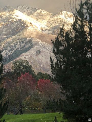 8329 S ESCALANTE DR, Sandy, UT 84093