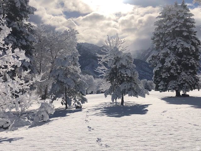 8329 S ESCALANTE DR, Sandy, UT 84093