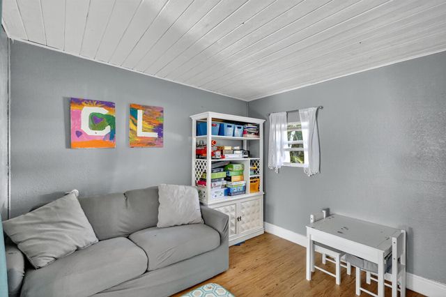 5865 SE Rosemont Avenue, Stuart, FL 34997