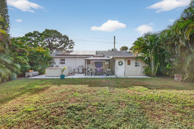5865 SE Rosemont Avenue, Stuart, FL 34997