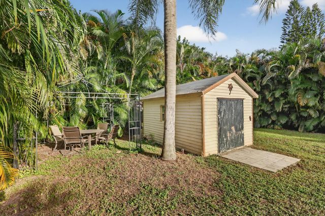 5865 SE Rosemont Avenue, Stuart, FL 34997