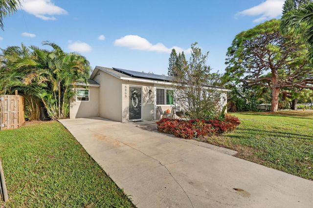 5865 SE Rosemont Avenue, Stuart, FL 34997