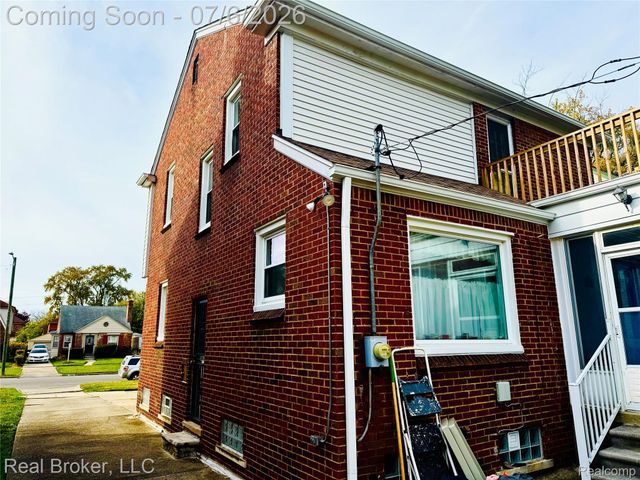 15868 Whitcomb Street, Detroit, MI 48227