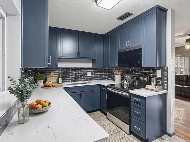 3214 DAWLEY AVENUE, Orlando, FL 32806