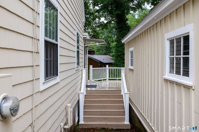6 Keighley Pond Road, East Hampton, CT 06456