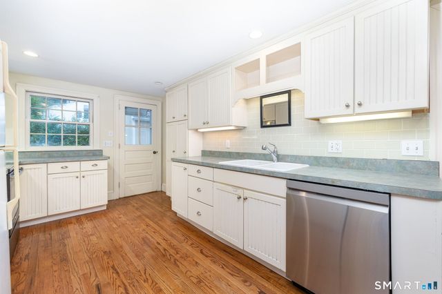 6 Keighley Pond Road, East Hampton, CT 06456