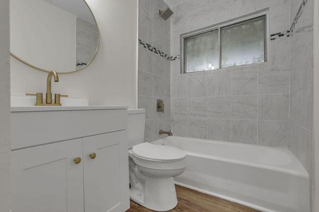 4139 Virginia Circle E, Columbus, OH 43213