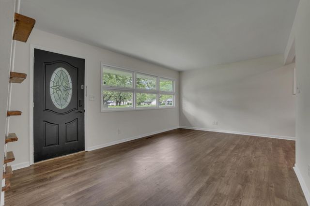 4139 Virginia Circle E, Columbus, OH 43213