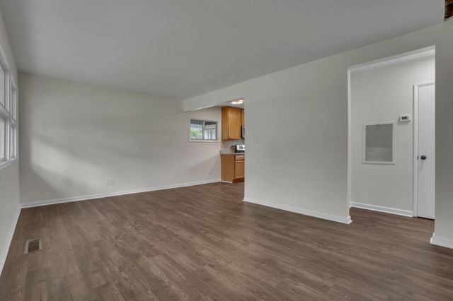 4139 Virginia Circle E, Columbus, OH 43213