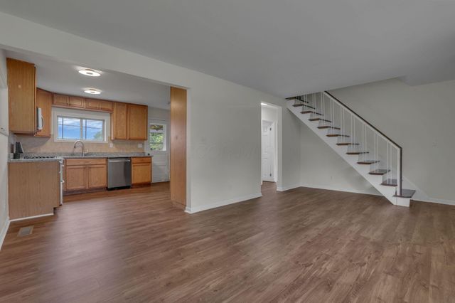 4139 Virginia Circle E, Columbus, OH 43213