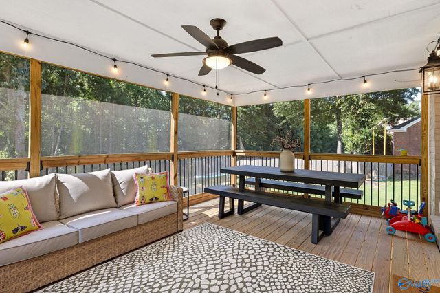 503 Meadowview Drive NE, Hartselle, AL 35640