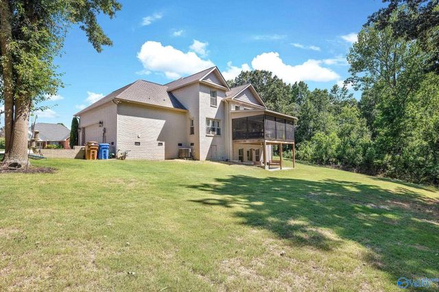 503 Meadowview Drive NE, Hartselle, AL 35640