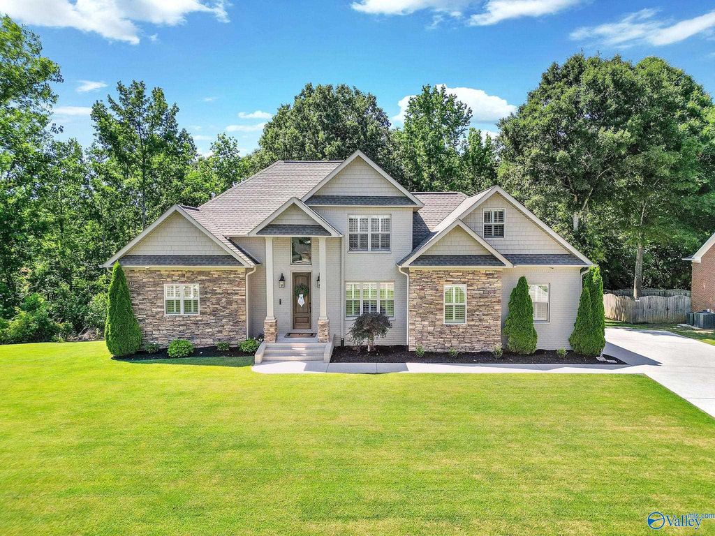 503 Meadowview Drive NE, Hartselle, AL 35640