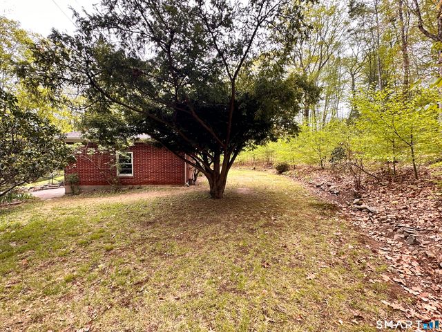5 Old Town Road, Seymour, CT 06483