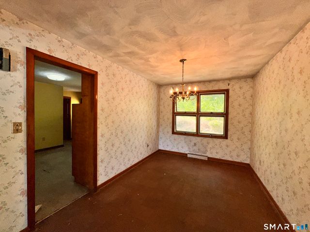 5 Old Town Road, Seymour, CT 06483