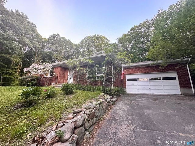 5 Old Town Road, Seymour, CT 06483