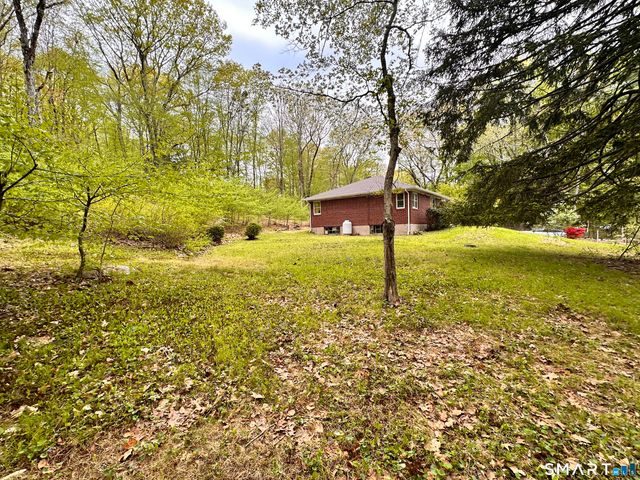 5 Old Town Road, Seymour, CT 06483