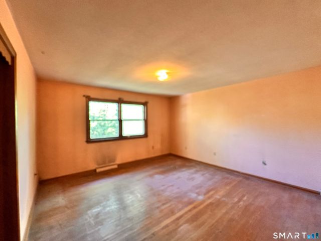 5 Old Town Road, Seymour, CT 06483