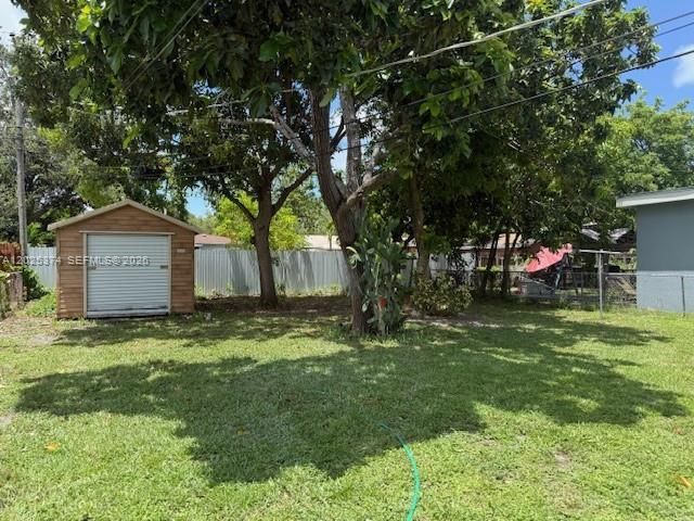 2711 Dewey St, Hollywood, FL 33020