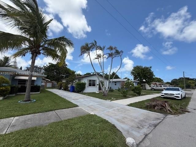 2711 Dewey St, Hollywood, FL 33020