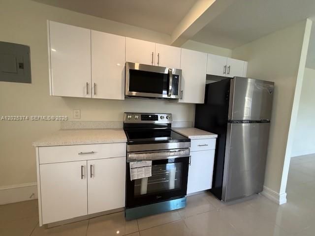 2711 Dewey St, Hollywood, FL 33020