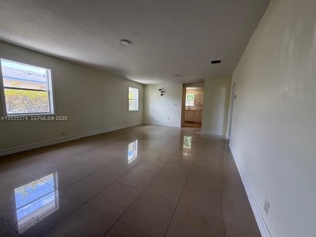 2711 Dewey St, Hollywood, FL 33020