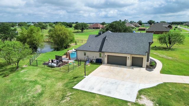 401 Spring Valley Road, Weatherford, TX 76087