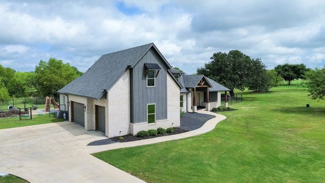 401 Spring Valley Road, Weatherford, TX 76087