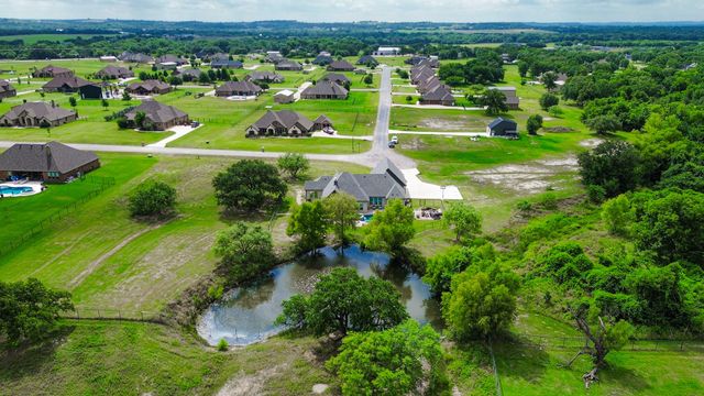 401 Spring Valley Road, Weatherford, TX 76087