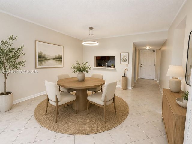 3700 N Pine Island Rd 402, Sunrise, FL 33351