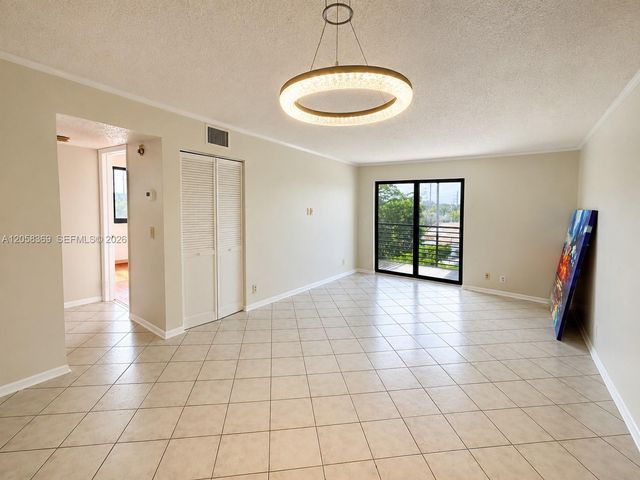 3700 N Pine Island Rd 402, Sunrise, FL 33351