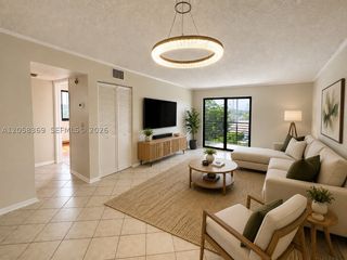 3700 N Pine Island Rd 402, Sunrise, FL 33351