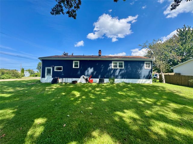 2904 BIRD Drive, Erie, PA 16510