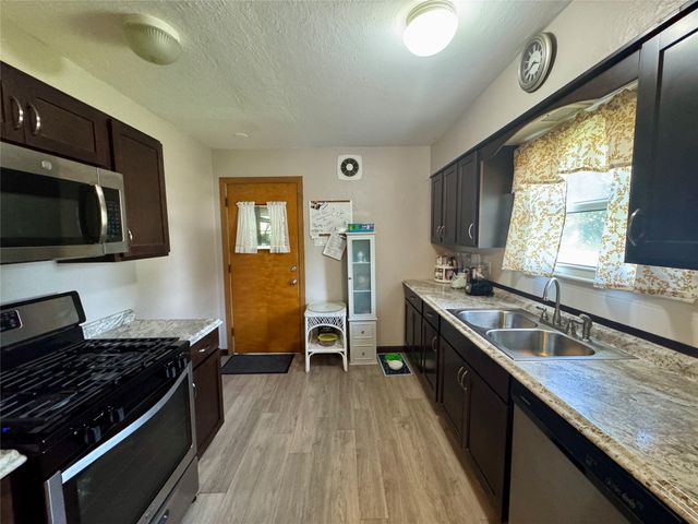 2904 BIRD Drive, Erie, PA 16510