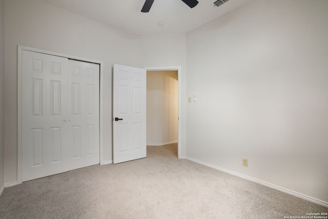 5886 Spring Sq, San Antonio, TX 78247