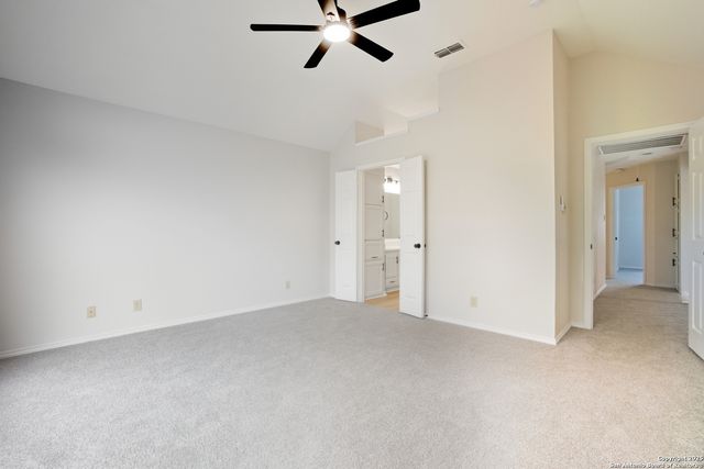 5886 Spring Sq, San Antonio, TX 78247