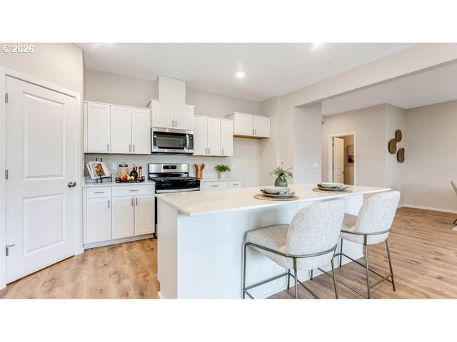 9492 Se 162nd Ave, Happy Valley, OR 97086