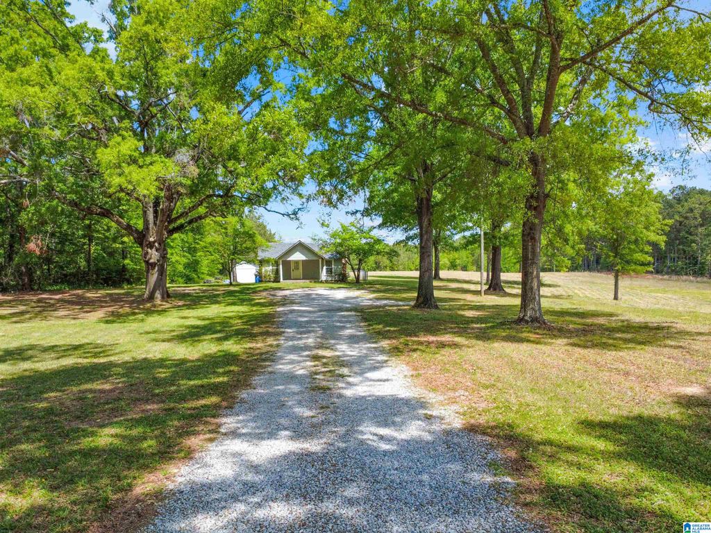 2670 OLD SYLACAUGA HIGHWAY, Sylacauga, AL 35150