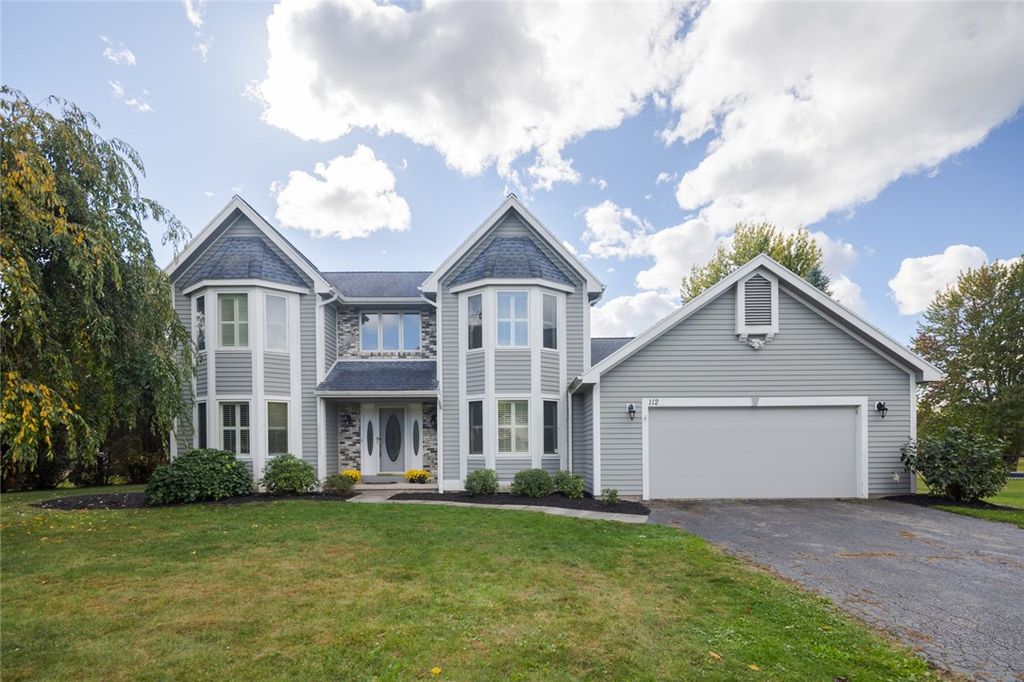 112 Rosebud Trail, Penfield, NY 14580